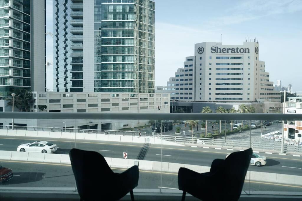 Step Into Serenity - Discover Modern Living In 1Br Apartment With Panoramic Views In Dubai Marina Near Jbr Walk, Beach And Bla Bla Club Buitenkant foto