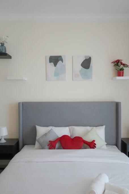 Step Into Serenity - Discover Modern Living In 1Br Apartment With Panoramic Views In Dubai Marina Near Jbr Walk, Beach And Bla Bla Club Buitenkant foto